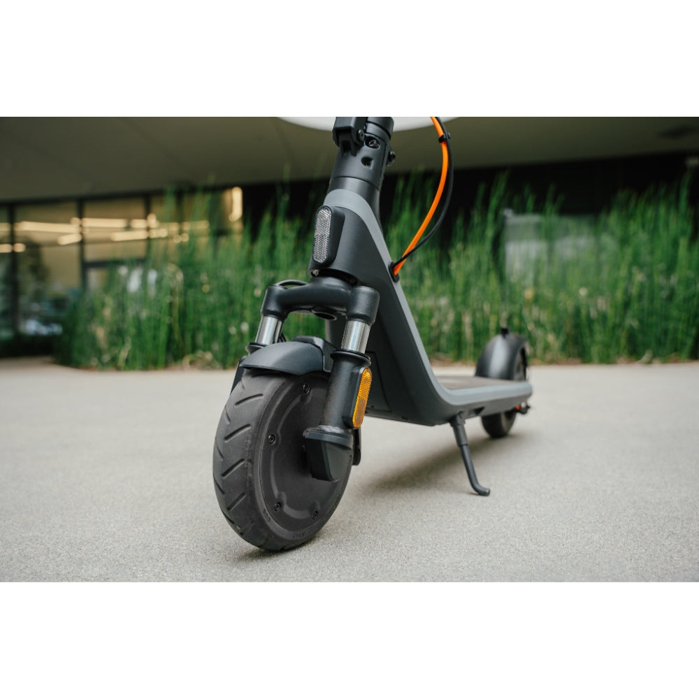Scooter eléctrico Segway E2 Plus II 8.1” hasta 25km